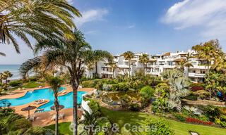 Renovated apartment with sea views for sale in a frontline beach complex within walking distance of Puerto Banús, Marbella 784782 