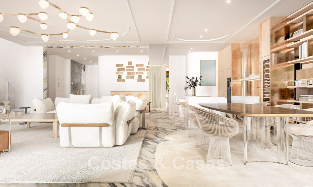 Penthouse for sale on the beachfront with stunning sea views in Puerto Banus, Marbella 784691