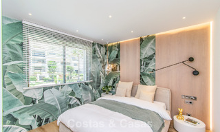 High-quality renovated beachfront townhouse with stunning sea views for sale on Marbella's Golden Mile 784695 