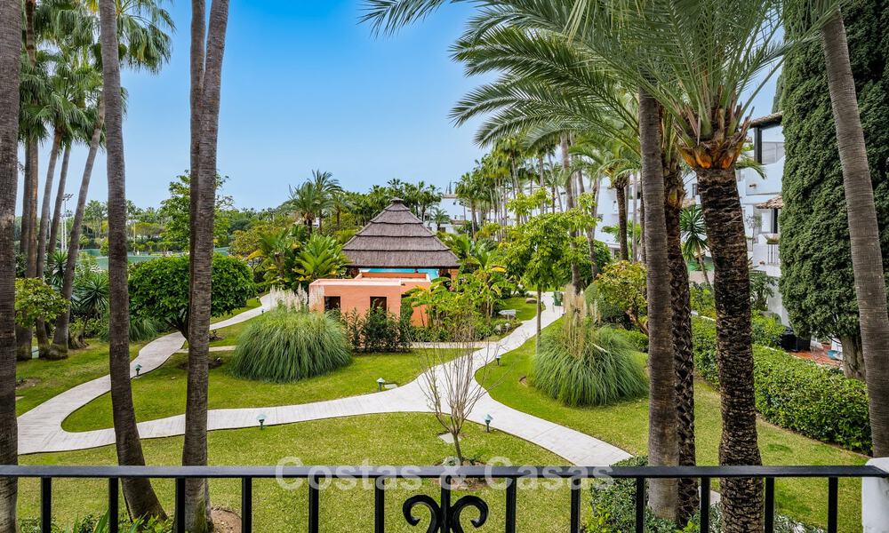 Top-of-the-line apartment for sale in the exclusive Puente Romano resort on Marbella's Golden Mile 784666