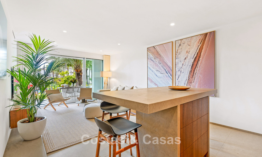 Top-of-the-line apartment for sale in the exclusive Puente Romano resort on Marbella's Golden Mile 784673