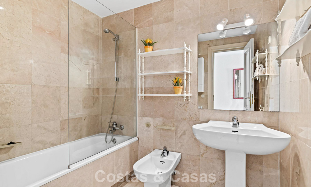 Bright 3-bedroom apartment for sale in La Quinta Golf Resort, Benahavis - Marbella 784721