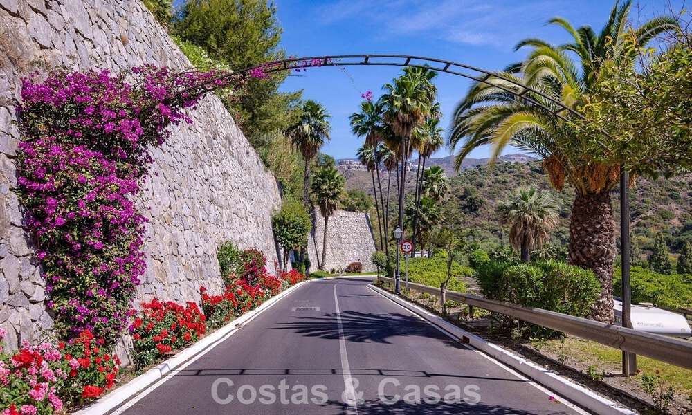 Bright 3-bedroom apartment for sale in La Quinta Golf Resort, Benahavis - Marbella 784725