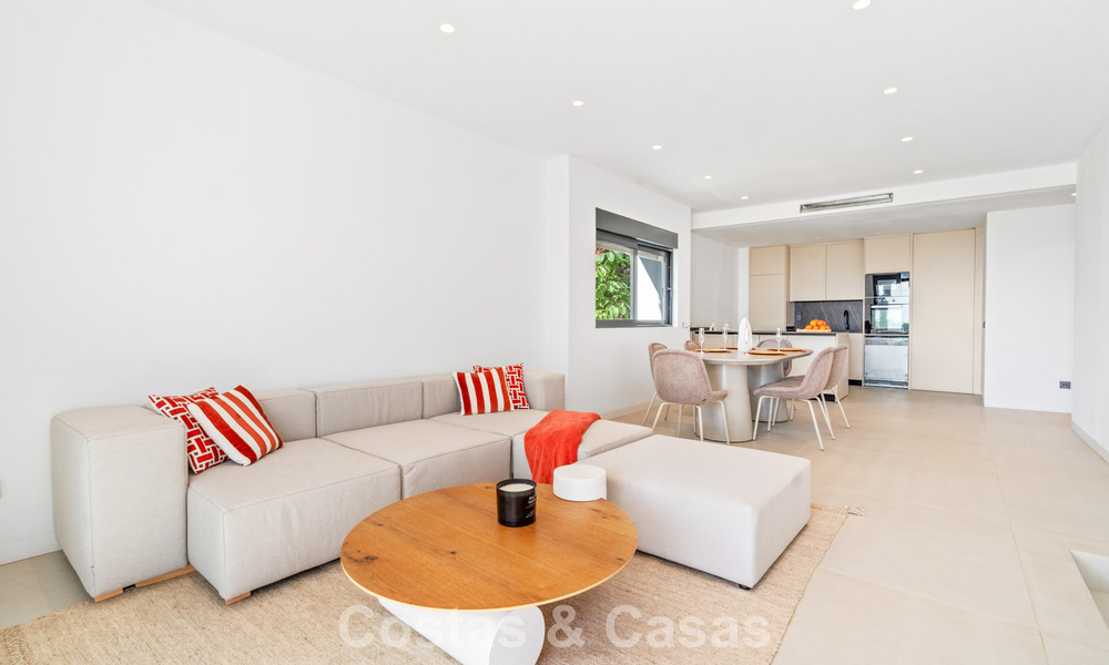 Renovated homes for sale within walking distance of a golf club, New Golden Mile between Marbella and Estepona 784758
