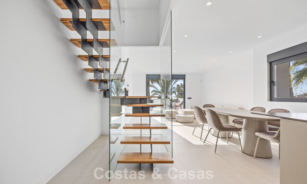 Renovated homes for sale within walking distance of a golf club, New Golden Mile between Marbella and Estepona 784764