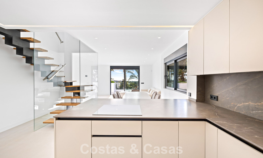 Renovated homes for sale within walking distance of a golf club, New Golden Mile between Marbella and Estepona 784771