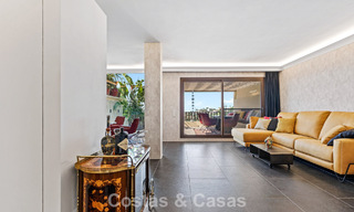 Modernized luxury apartment with panoramic sea views for sale in a golf resort in Marbella - Benahavis 784844 