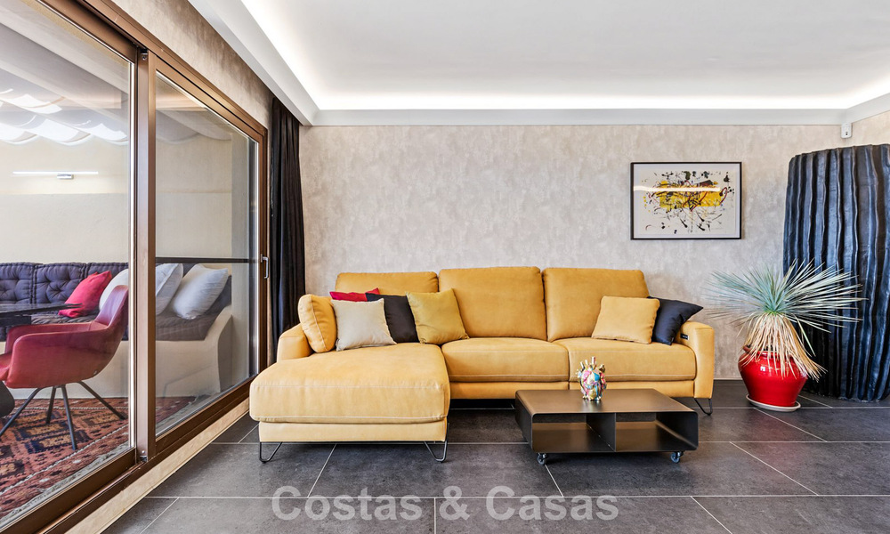 Modernized luxury apartment with panoramic sea views for sale in a golf resort in Marbella - Benahavis 784847