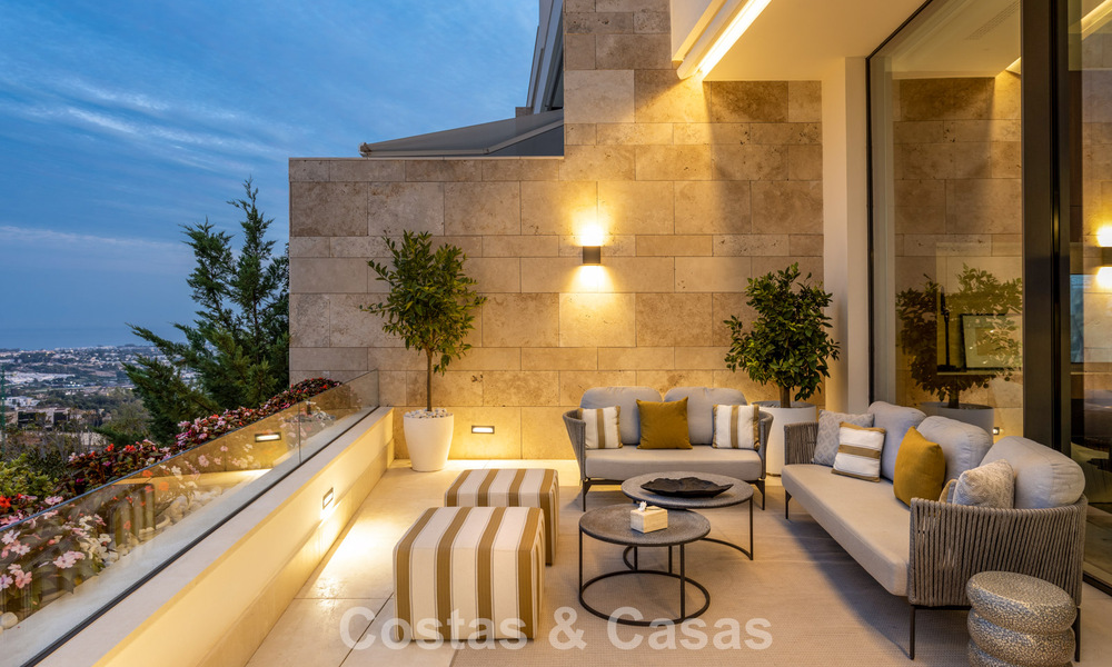 Duplex apartment with villa-like charm for sale in a luxury complex in La Quinta, Marbella - Benahavis 784861