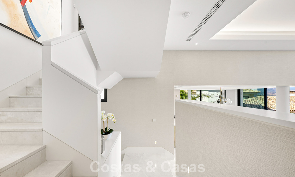 Duplex apartment with villa-like charm for sale in a luxury complex in La Quinta, Marbella - Benahavis 784872