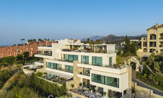 Duplex apartment with villa-like charm for sale in a luxury complex in La Quinta, Marbella - Benahavis 784890 