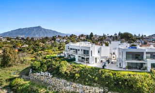Semi-detached villa with golf, mountain, and sea views for sale close to amenities in Guadalmina and San Pedro, Marbella 785001 