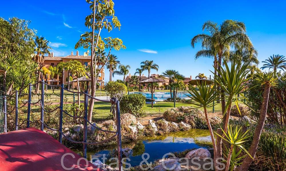 Ready to move in, luxury penthouse with panoramic views of golf, sea and mountains for sale in Benahavis - Marbella 784808