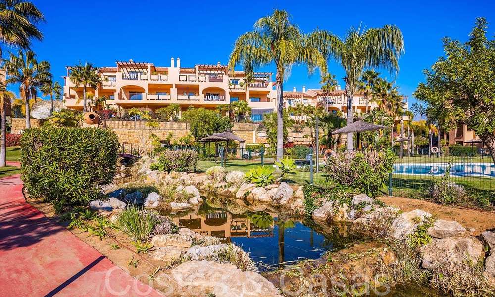 Ready to move in, luxury penthouse with panoramic views of golf, sea and mountains for sale in Benahavis - Marbella 784809