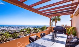 Ready to move in, luxury penthouse with panoramic views of golf, sea and mountains for sale in Benahavis - Marbella 784819 