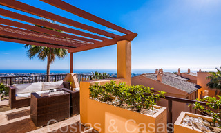 Ready to move in, luxury penthouse with panoramic views of golf, sea and mountains for sale in Benahavis - Marbella 784825 