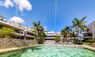 Innovative off-plan apartments for sale within walking distance of amenities and the beach in Estepona, Costa de Sol 784922 