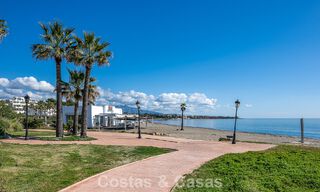 Luxury penthouse with sea views for sale in a gated beach complex on the New Golden Mile between Marbella and Estepona 795128 