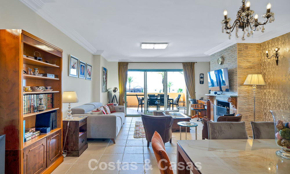 Move-in ready, 3-bedroom apartment for sale with garden and sea view in Los Flamingos Golf Resort in Marbella - Benahavis 785086