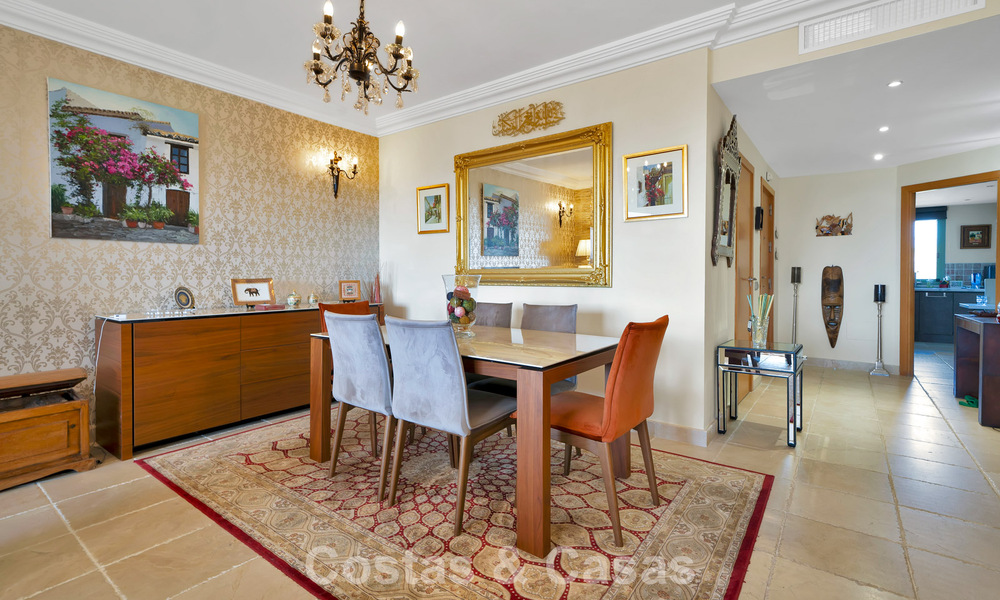 Move-in ready, 3-bedroom apartment for sale with garden and sea view in Los Flamingos Golf Resort in Marbella - Benahavis 785088