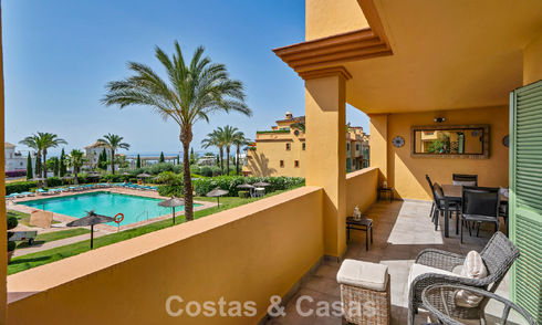 Move-in ready, 3-bedroom apartment for sale with garden and sea view in Los Flamingos Golf Resort in Marbella - Benahavis 785096