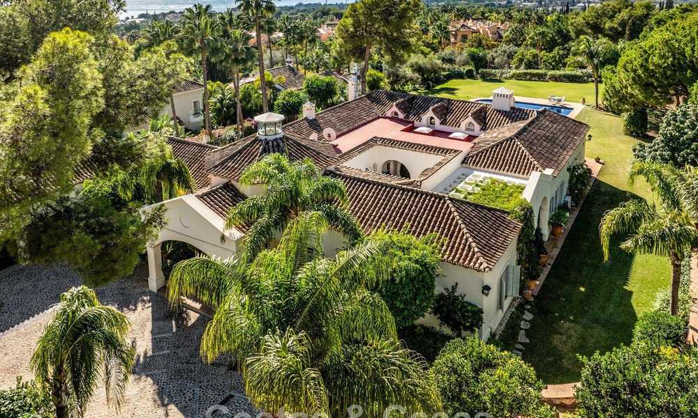 Stunning Mediterranean luxury villa for sale in a gated community on Marbella's Golden Mile 785112
