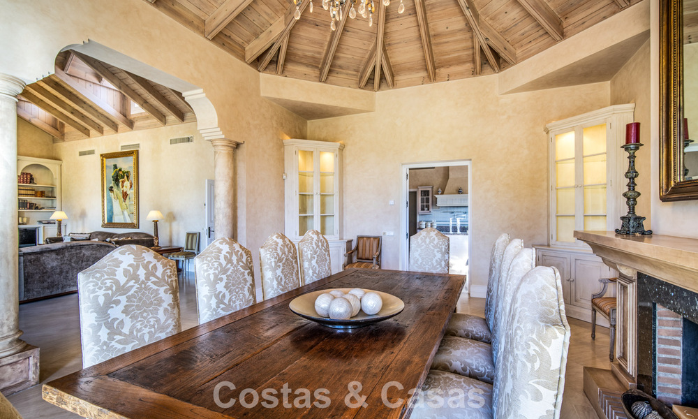 Stunning Mediterranean luxury villa for sale in a gated community on Marbella's Golden Mile 785118