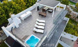 Move-in ready, contemporary luxury villa for sale on the golf course on the New Golden Mile, Marbella - Estepona 785130 