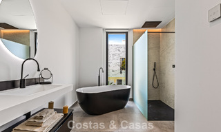 Move-in ready, contemporary luxury villa for sale on the golf course on the New Golden Mile, Marbella - Estepona 785134 