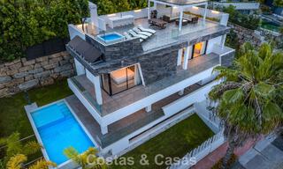 Move-in ready, contemporary luxury villa for sale on the golf course on the New Golden Mile, Marbella - Estepona 785137 