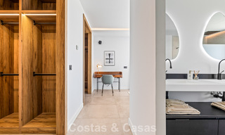 Move-in ready, contemporary luxury villa for sale on the golf course on the New Golden Mile, Marbella - Estepona 785142 