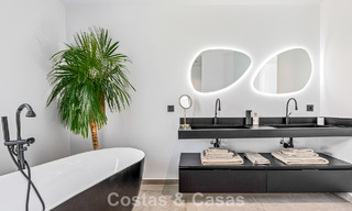 Move-in ready, contemporary luxury villa for sale on the golf course on the New Golden Mile, Marbella - Estepona 785151 
