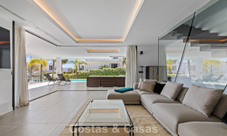 Move-in ready, contemporary luxury villa for sale on the golf course on the New Golden Mile, Marbella - Estepona 785174 