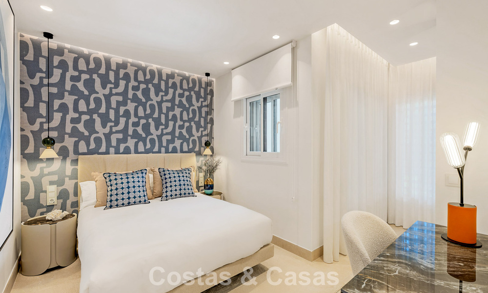 Luxury apartment with sea views for sale in a beachfront complex on the New Golden Mile between Marbella and Estepona 785216