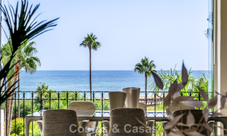 Luxury apartment with sea views for sale in a beachfront complex on the New Golden Mile between Marbella and Estepona 785222 