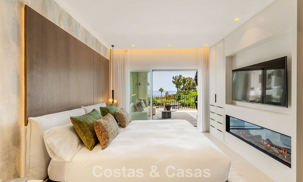 Luxury apartment with sea views for sale in a beachfront complex on the New Golden Mile between Marbella and Estepona 785227