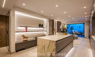 Luxury apartment with sea views for sale in a beachfront complex on the New Golden Mile between Marbella and Estepona 785232 