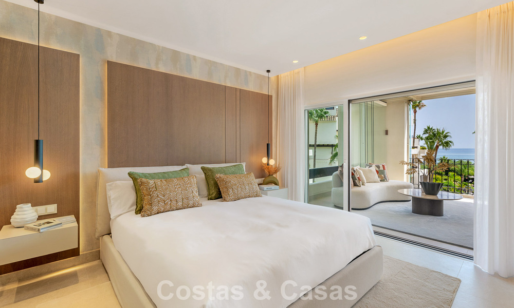 Luxury apartment with sea views for sale in a beachfront complex on the New Golden Mile between Marbella and Estepona 785239