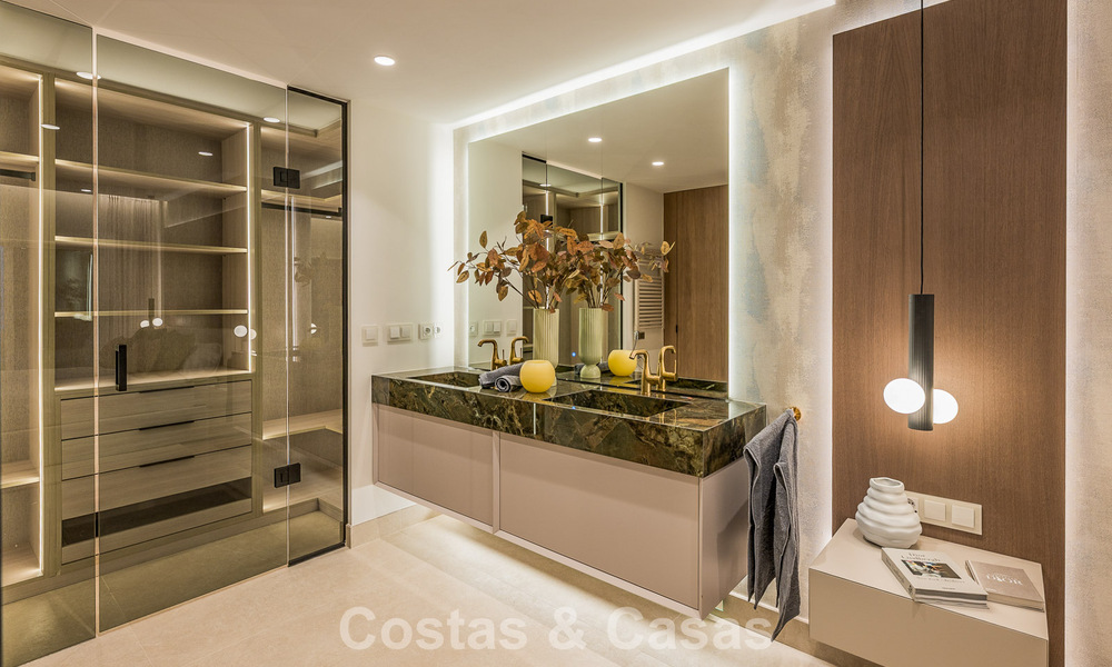 Luxury apartment with sea views for sale in a beachfront complex on the New Golden Mile between Marbella and Estepona 785245