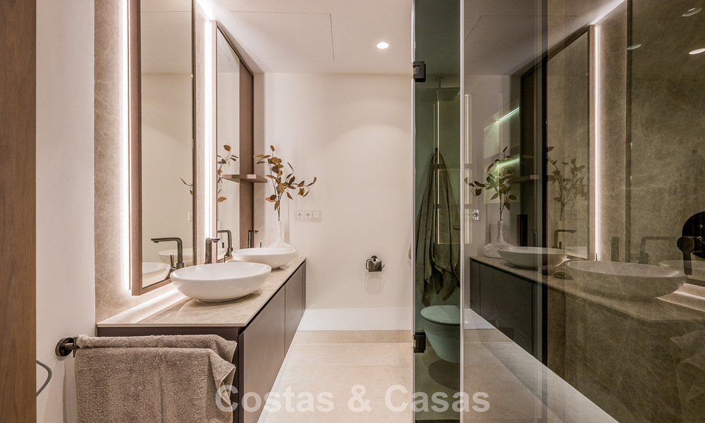 Luxury apartment with sea views for sale in a beachfront complex on the New Golden Mile between Marbella and Estepona 785246