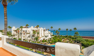 Renovated penthouse with sea views for sale on the beachfront on the New Golden Mile between Marbella and Estepona 785294 