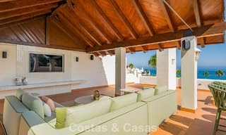 Renovated penthouse with sea views for sale on the beachfront on the New Golden Mile between Marbella and Estepona 785295 