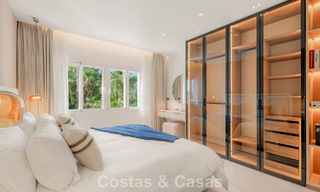 Renovated penthouse with sea views for sale on the beachfront on the New Golden Mile between Marbella and Estepona 785309 