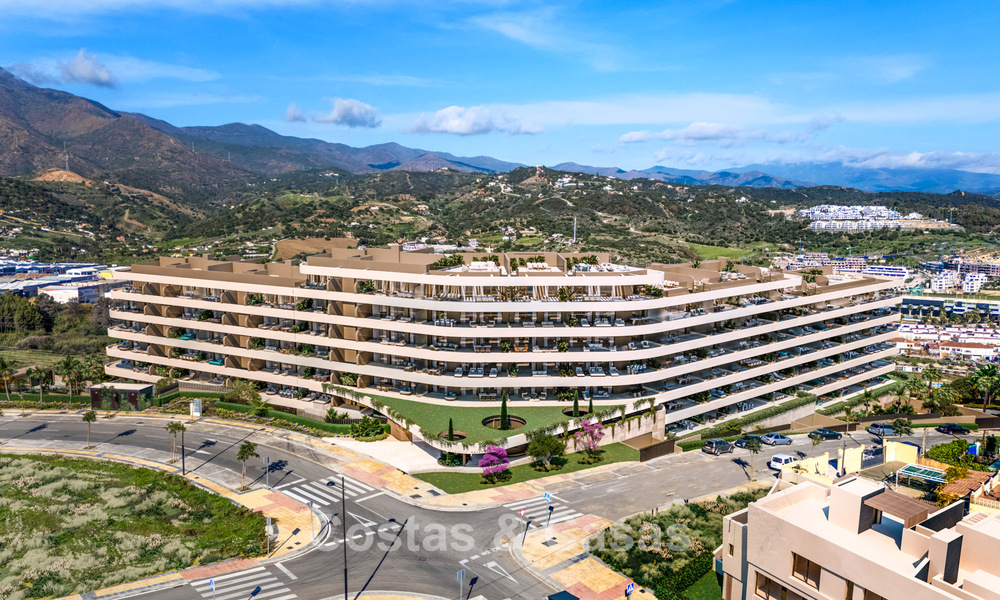 Launch! Innovative off-plan apartments with panoramic mountain and sea views for sale near Estepona town center 785253