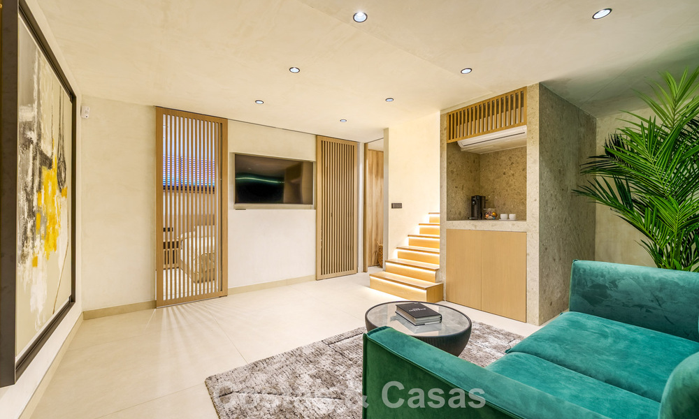 Prestigious townhouse for sale in an exclusive residential complex on Marbella's Golden Mile 785407