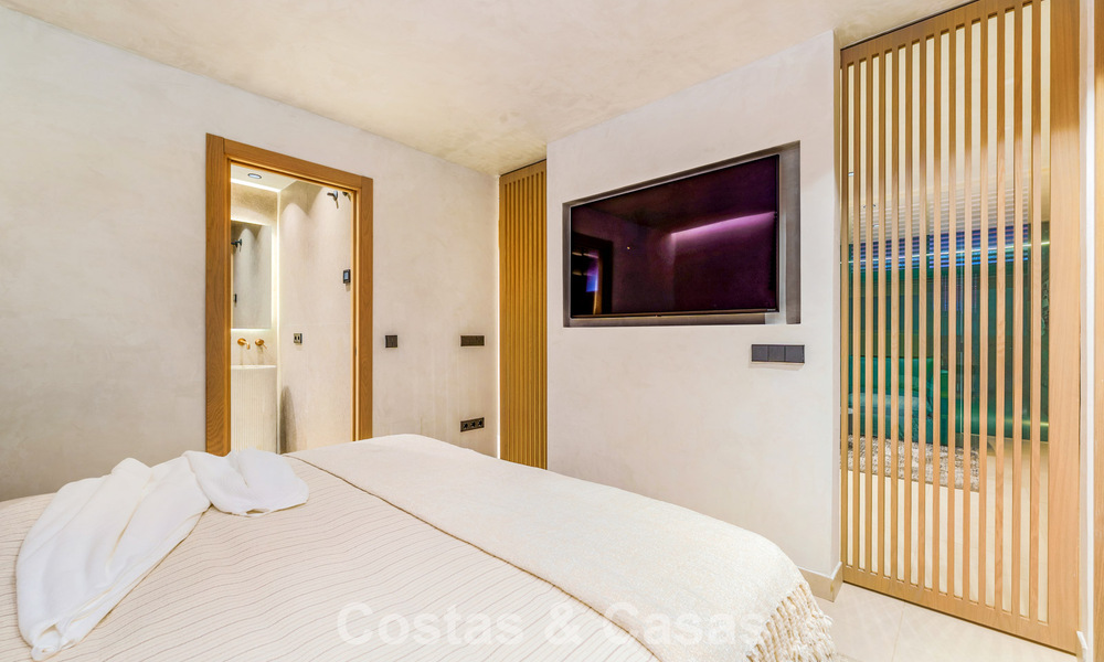 Prestigious townhouse for sale in an exclusive residential complex on Marbella's Golden Mile 785411