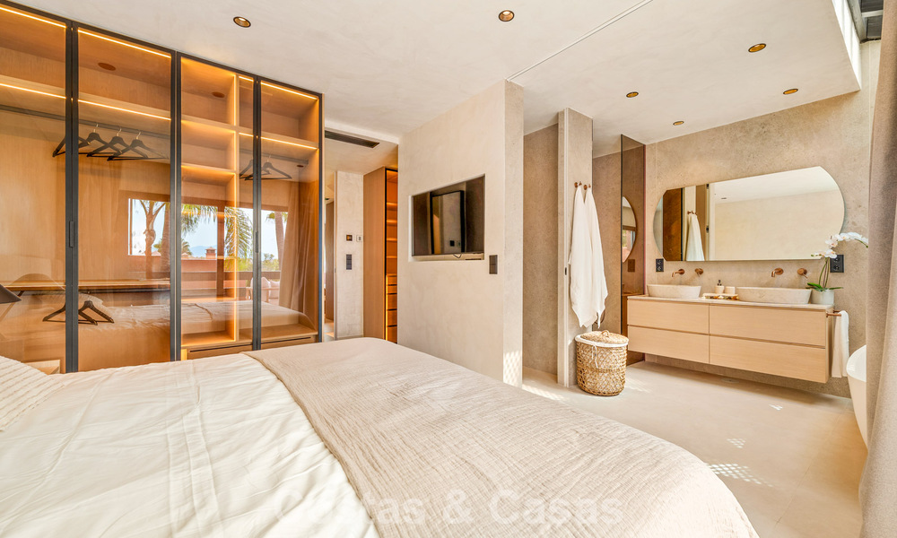 Prestigious townhouse for sale in an exclusive residential complex on Marbella's Golden Mile 785420