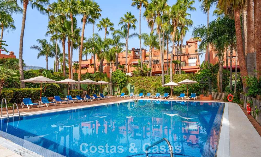 Prestigious townhouse for sale in an exclusive residential complex on Marbella's Golden Mile 785450