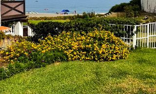 Spacious, move-in ready house with sea views for sale, adjacent to the beach, near Estepona town 785464 