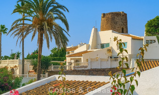 Spacious, move-in ready house with sea views for sale, adjacent to the beach, near Estepona town 785469 